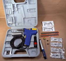 GREAT - HAKKO FR-300 Desoldering Tool w/ Vacuum in Case w/ Accessories and Tips
