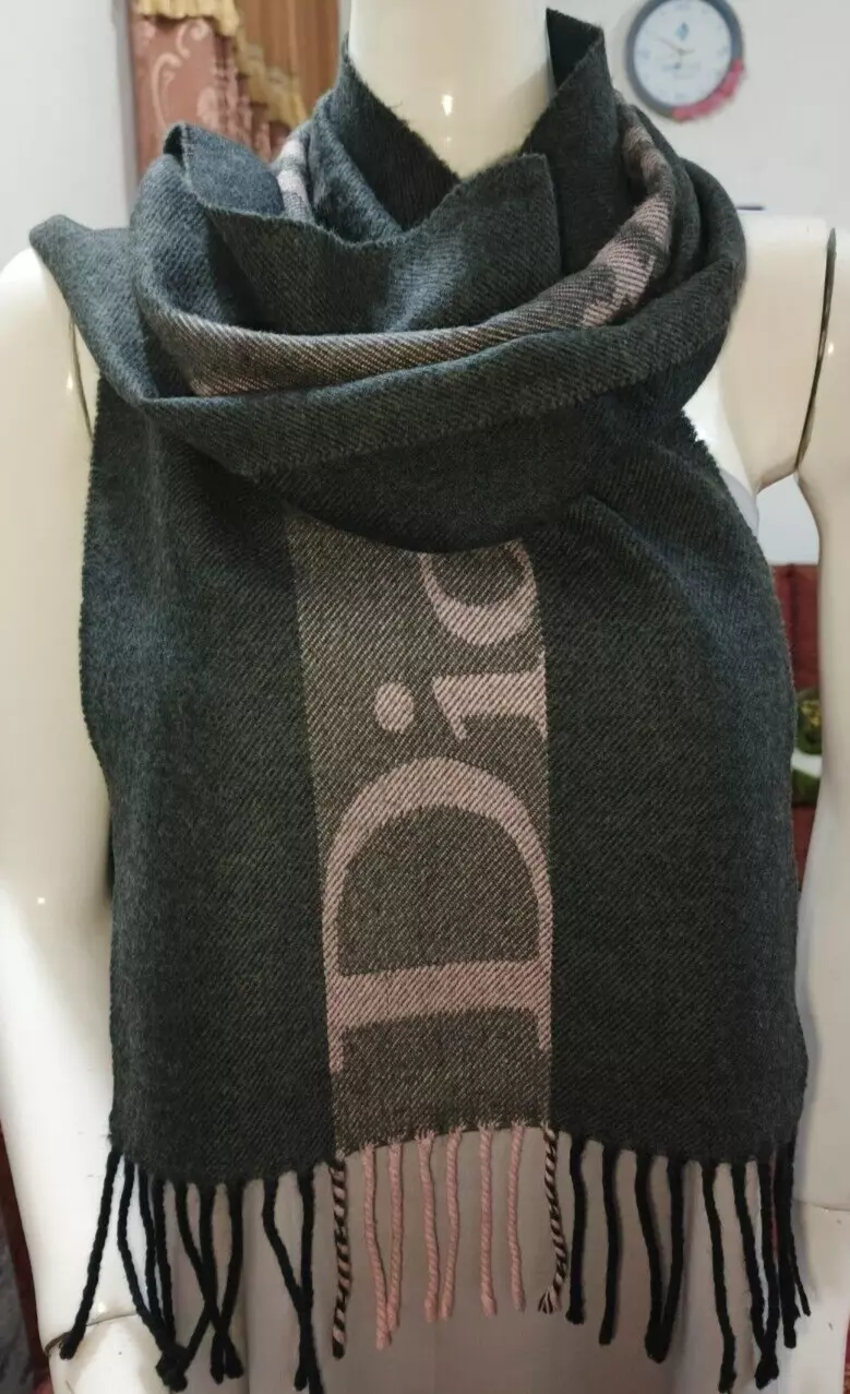 Christian Dior laine et cachemire mélangés logo écharpe wrap noir
