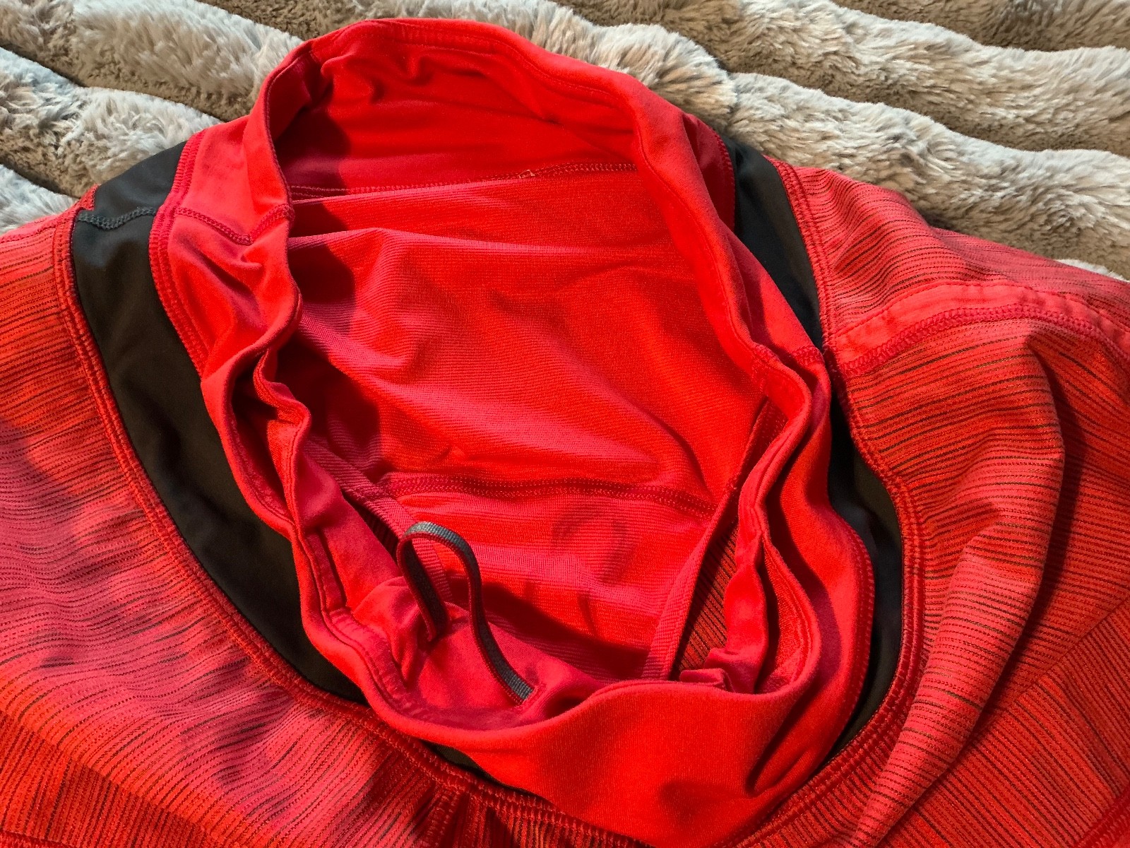 EUC Lululemon 4 Groovy Run Shorts Coral running z… - image 8