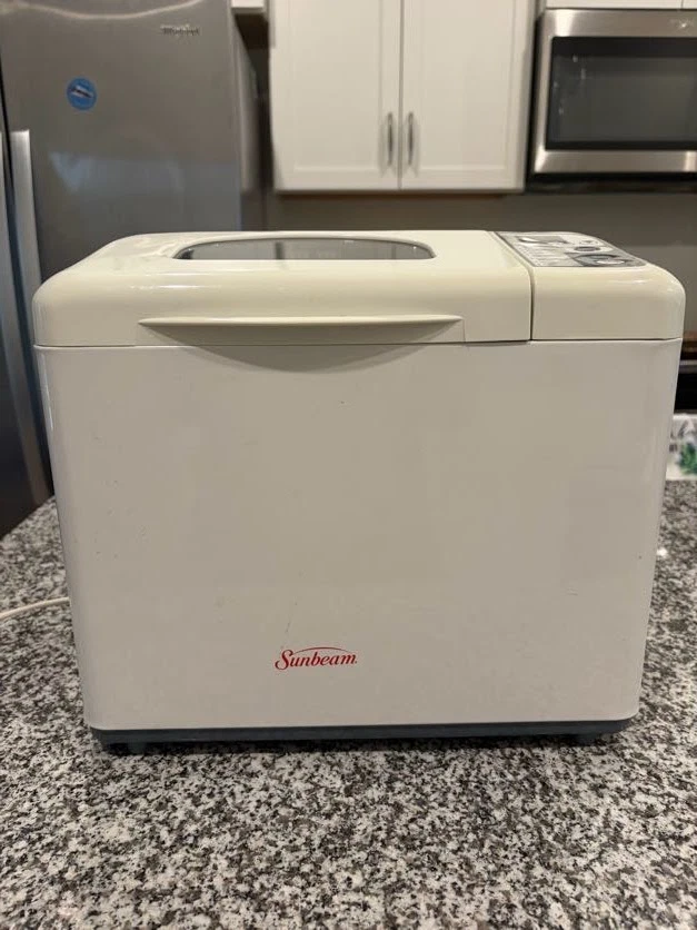 Sunbeam ExpressBake 5833 Bread Maker Machine 2lb - Pre Owned, Tested Working
Opens in a new window o