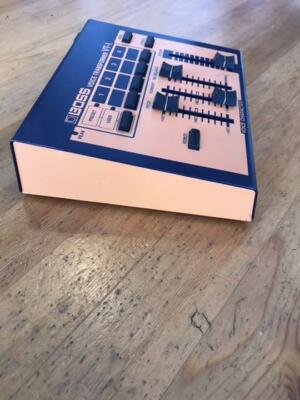 BOSS VT-1ボイスチェンジャー BOSS VT-1 Voice Transformer | Vintage Synth Explorer