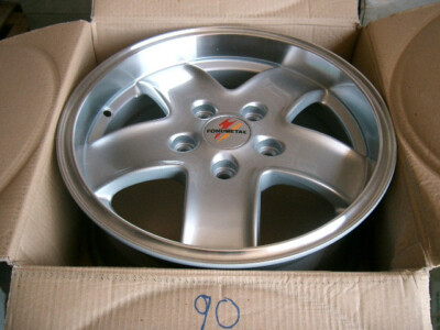 Fondmetal Tech4 Felge 7x15  5x112  Et42 Silber  NEU!  Nr. 90