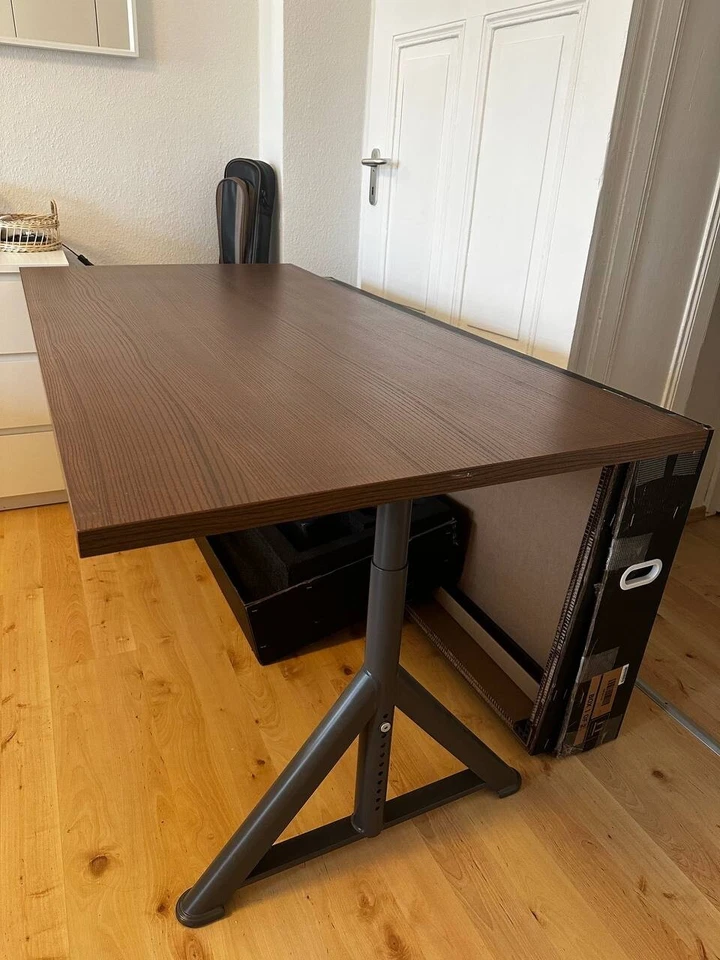 IDASEN Schreibtisch 160x80 Braun