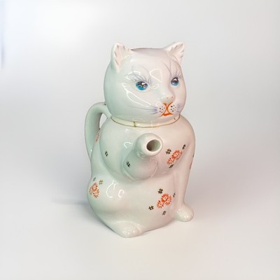 Vintage White Ceramic Kitty Cat Single Serve Tea Pot Creamer RedOrange Flowers