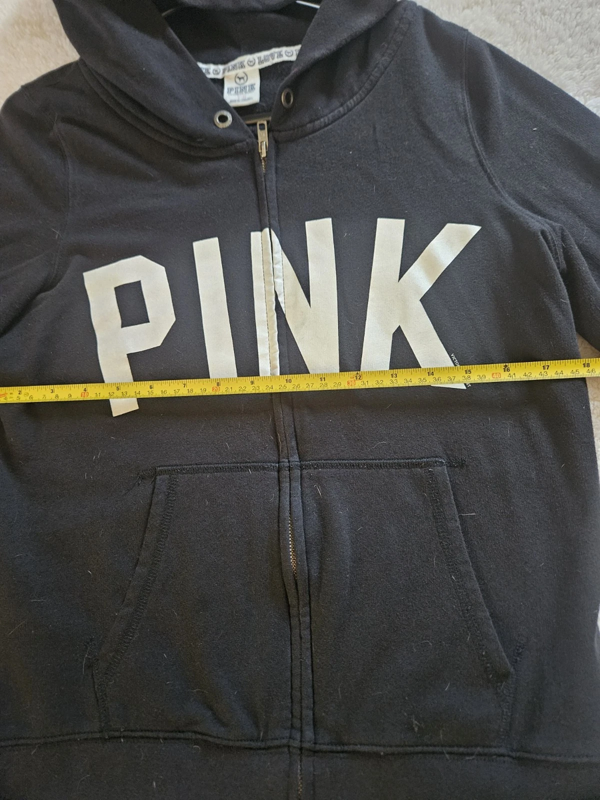 UNDERCOVER Victoria's Secret Felpa con Cappuccio Rosa e Zip Nera Taglia Large