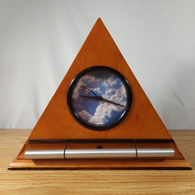 Tested 1997 Zen Triangle Wood Table Clock Cloud Sky Analog Made USA
