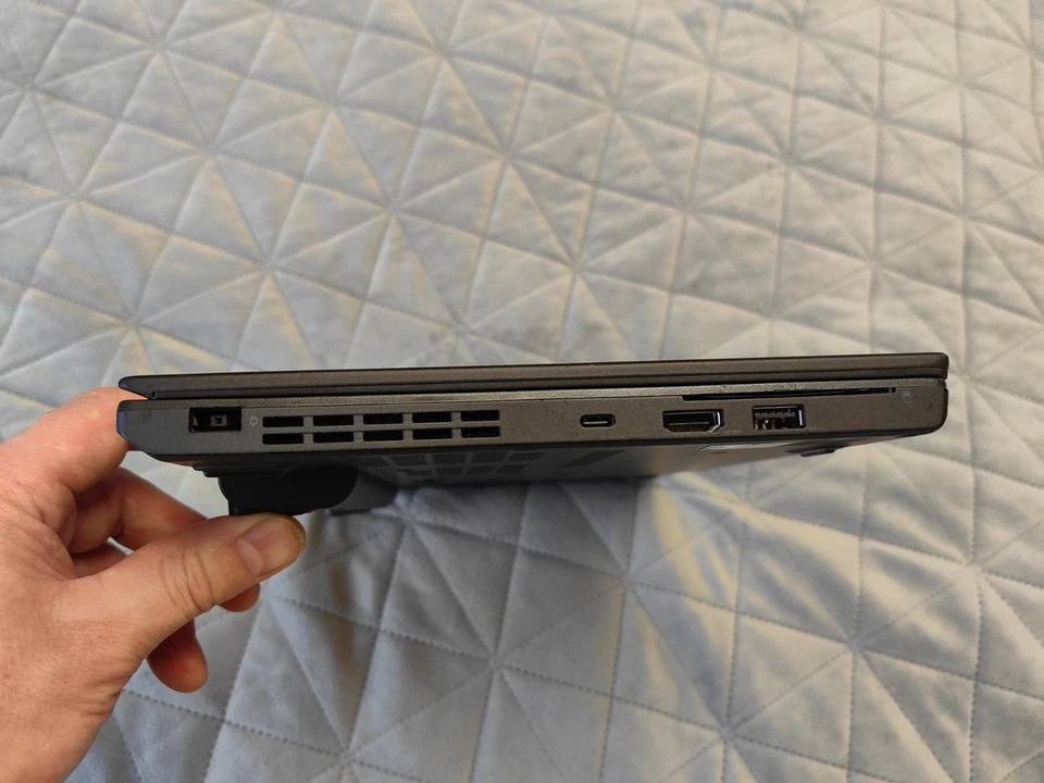 Lenovo ThinkPad X270 · i3-6100U · 8GB · 240GB, photo 4 of 5