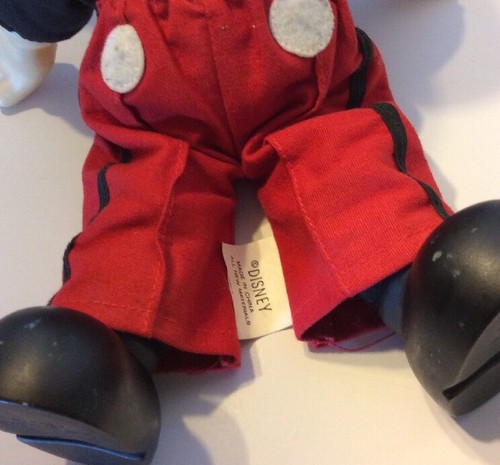 Muñeca cara de goma de felpa de Mickey Mouse de colección #2683 pantalones rojos clásicos lunares - Imagen 6 de 8