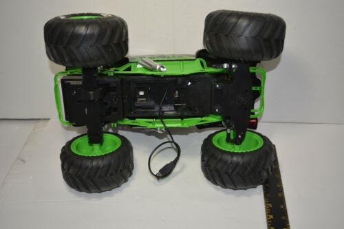 Spin Master Monster Jam Large Grave Digger RC Body 11.5” 18" long - Picture 5 of 7