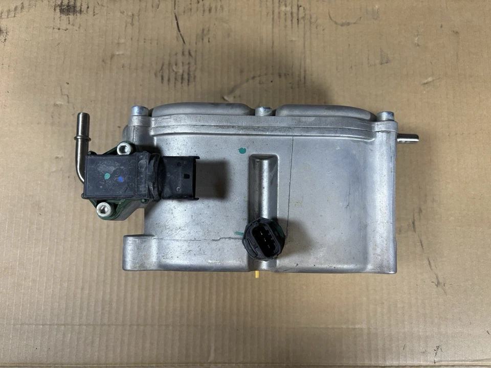 CARCASA DE FILTRO DE COMBUSTIBLE MONTADA EN MARCO 2,8 L Diesel Se adapta a 16-18 CANYON DURAMAX Foto 2 de 4