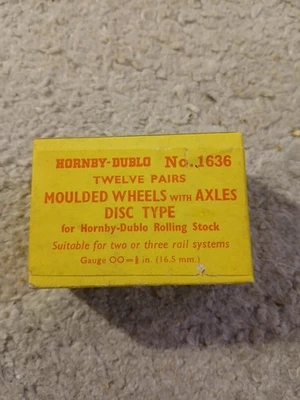 Hornby Dublo 1636 Moulded Wheels With Axles Disc Type 12 Pairs Sealed Box