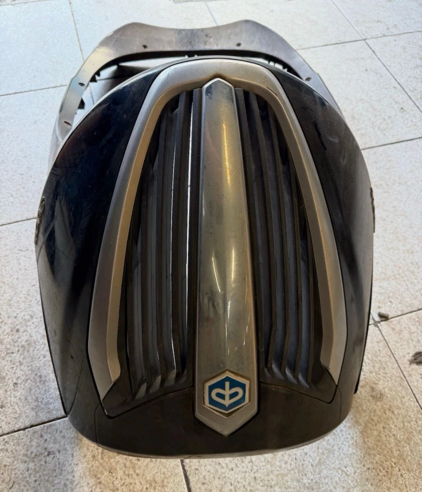 Carena Scudo Anteriore Piaggio Carnaby 300 - Immagine 3 di 3