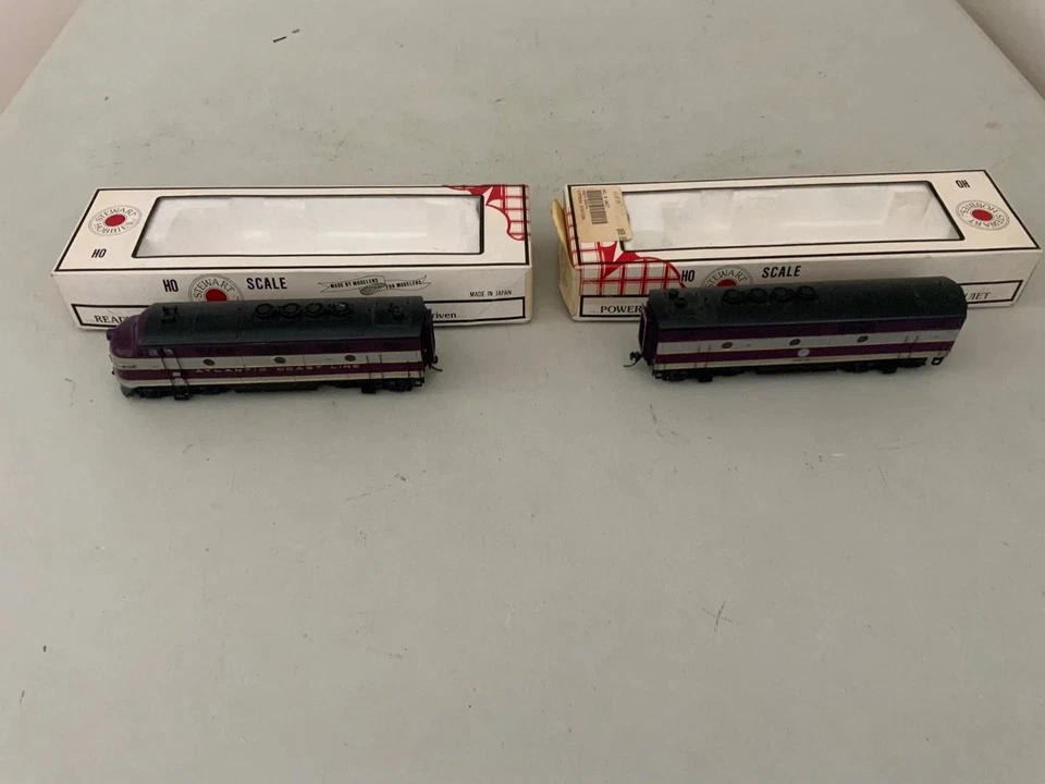 Tren unidades A & B HO KATO A C L 325 y 325B diésel década de 1990 ambos propulsados Foto 2 de 4