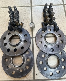 4 Spurverbreiterungen H&R 16 24 mm für VW
