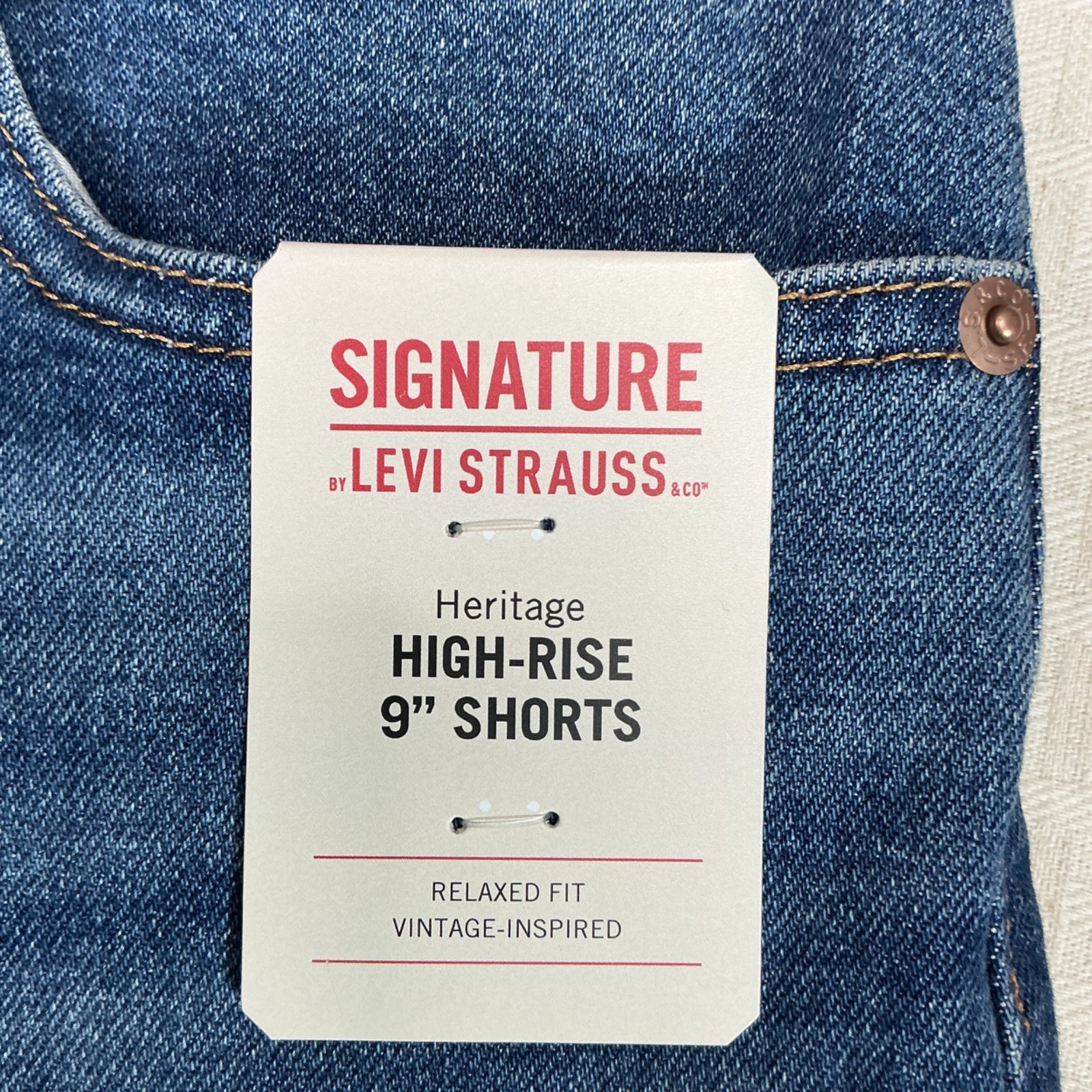 Signature Levi Strauss Womens Size 18W Blue High-Rise Relaxed Fit Bermuda Shorts thumbnail 4