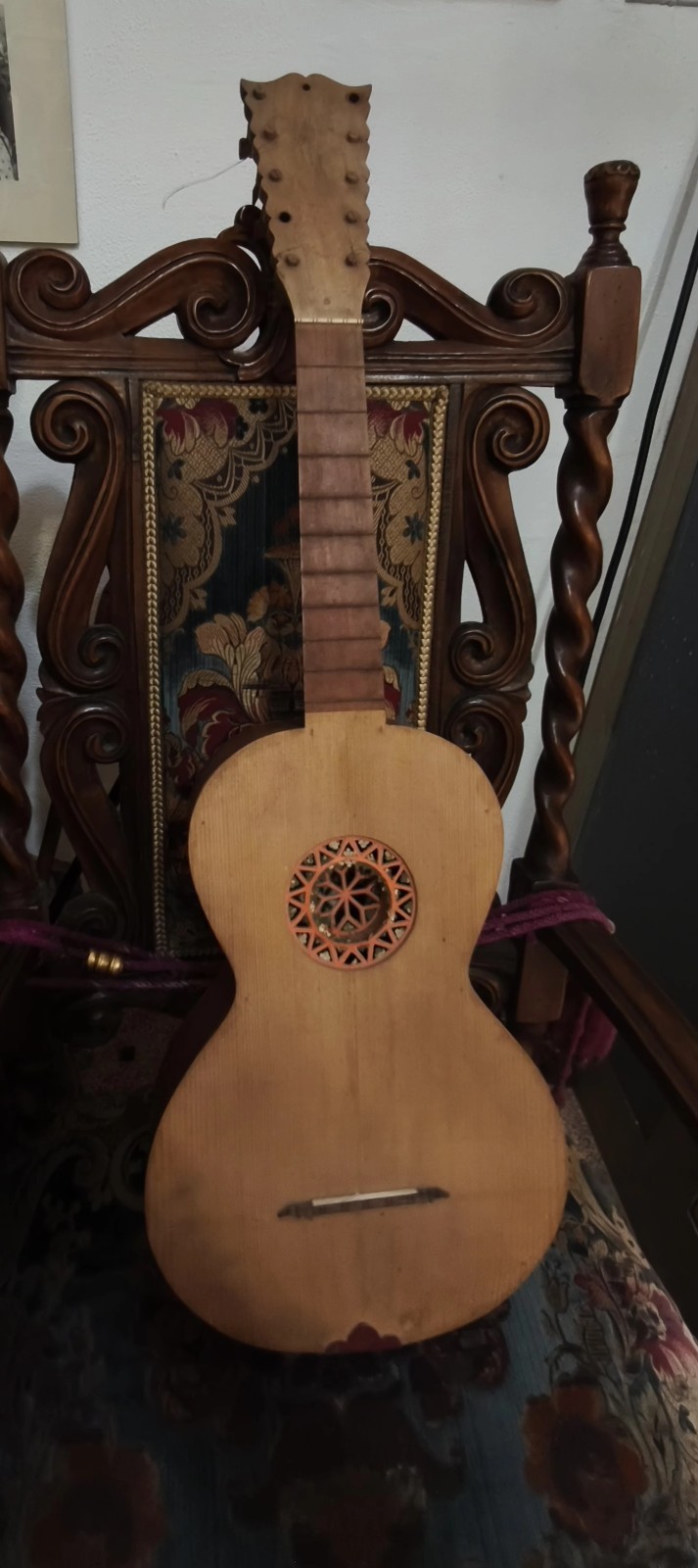 Chitarra Antica Battente