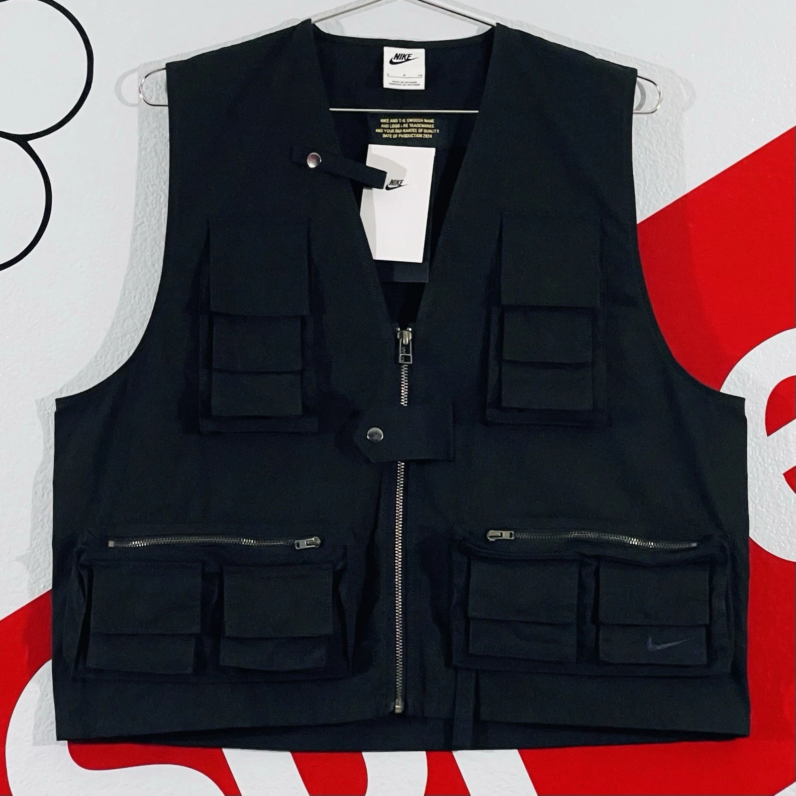 New $175 Nike Life Black Outdoor Utility Fishing Vest (FN3214-010) Men's Small