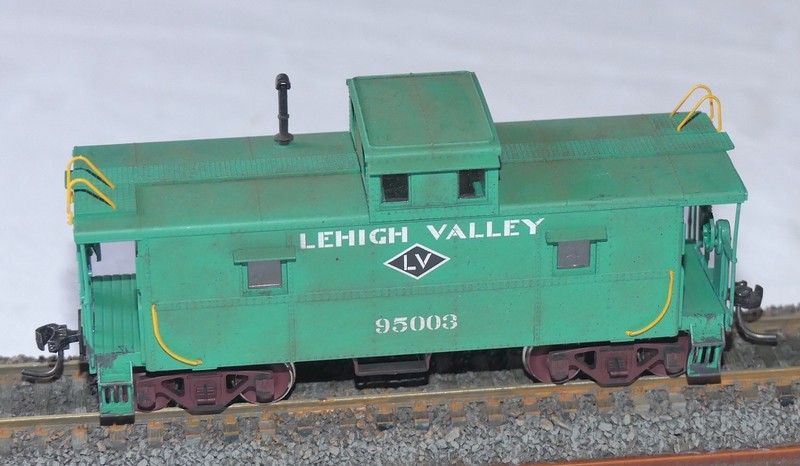 Atlas HO Scale Lightly Weathered Lehigh Valley LV Caboose