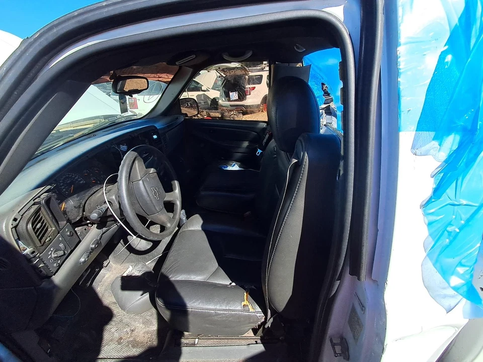 Used Right Sun Visor fits: 2005 Chevrolet Silverado 1500 pickup classic style cr - Изображение 4 из 4