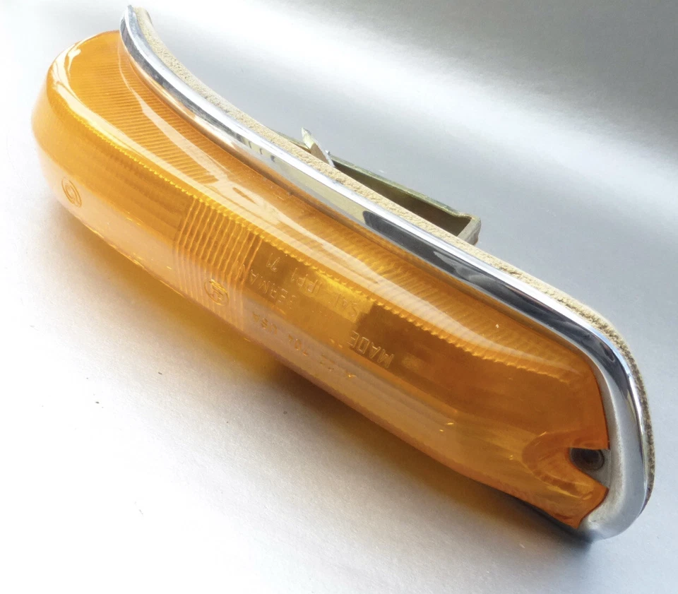 BMW 2002 Ti Tii Right Front Signal Light 1968 - 1974 Passenger USA Spec Model  - Изображение 2 из 4
