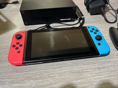 Nintendo Switch V2 HAC-001(-01) 32GB EXCELLENT CONDITION