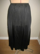 VANITY FAIR Black Nylon Half Slip, 3 Panel, A-Line, Touch Of Lace - Size M