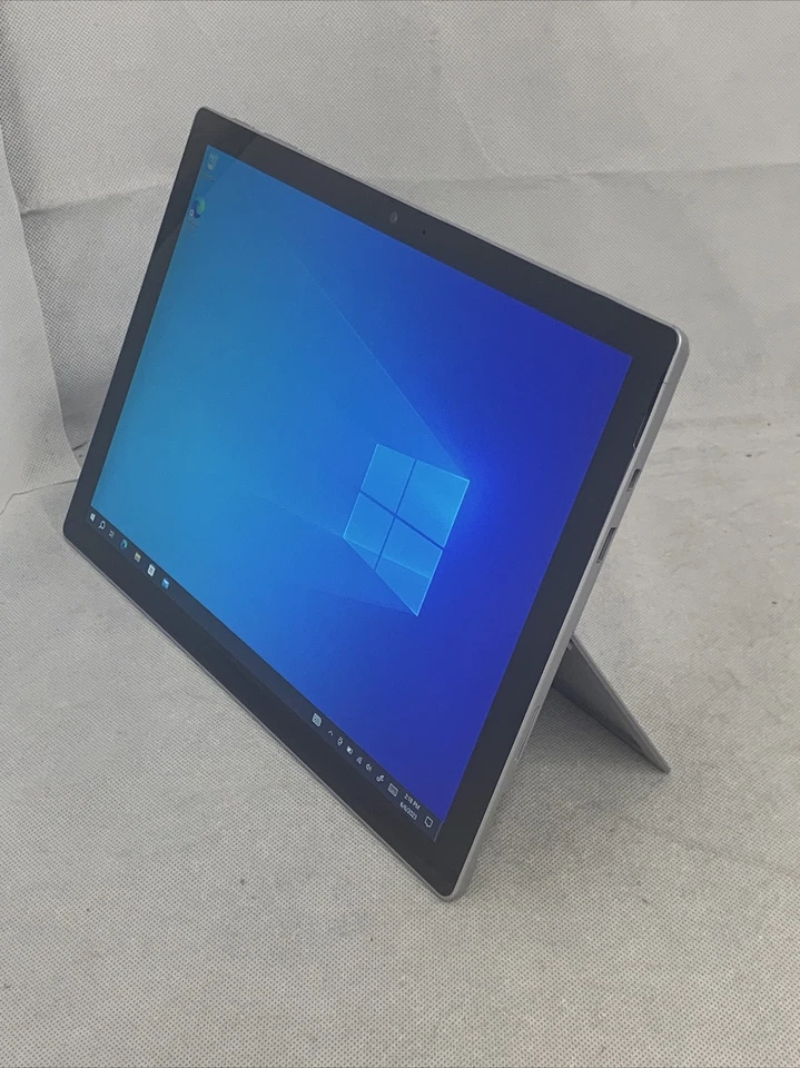 Microsoft Surface Pro 5th Gen. 1807 12.3" (256GB Intel i5) Cellular LTE - Silver - Image 3 of 4