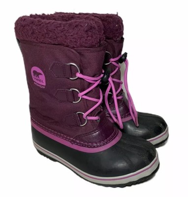 maroon sorel boots