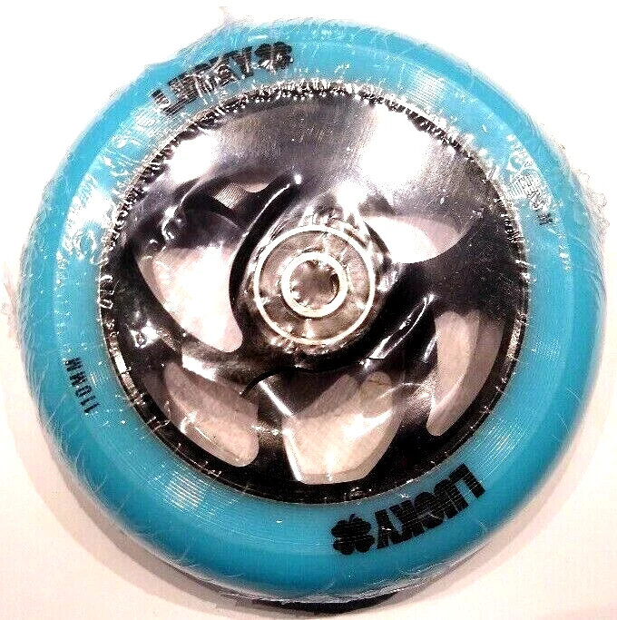 Lucky SCOOTER RAD hellblau/schwarz 24 x 110 mm 1 Stück OVP