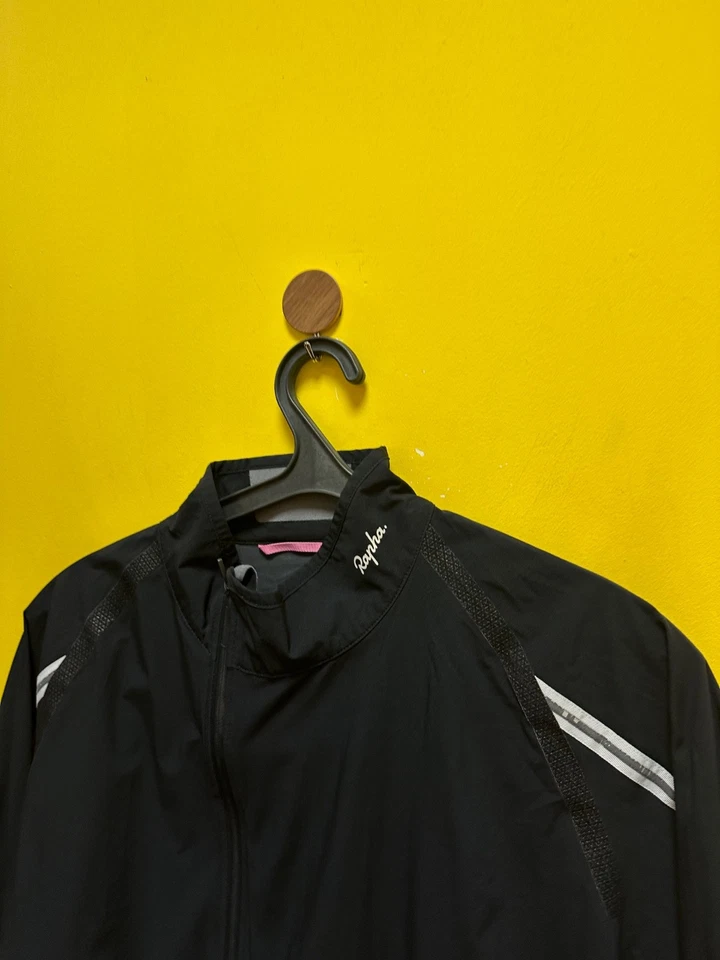 Rapha Stowaway jacket Mens Size L-XL - Image 2 of 4