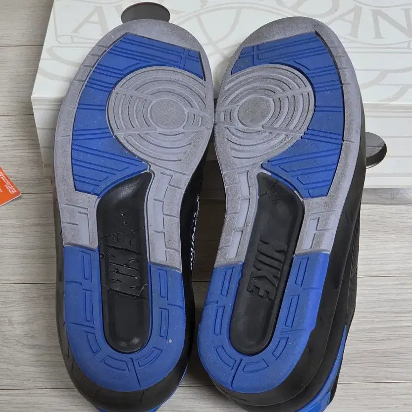 Nike Off-White Air Jordan 2 Retro Low SP - Black & Royal, Size 265 thumbnail 7