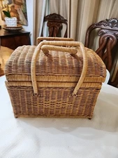Vintage Boho Woven Wicker Tan Picnic Basket - Rectangular With Locking Handles