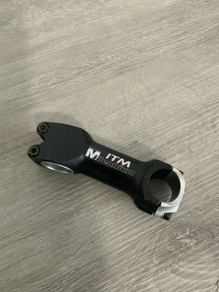 ITM MILLENIUM THREADLESS STEM 90 MM 1 OR 1 1/8 INCH 31.8 CLAMP 140 GRAMS - Image 3 of 4