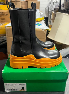 Bottega Veneta Tire Leather Chelsea Boot in Black/Tangerine w/Box Sz US 8 EU 38