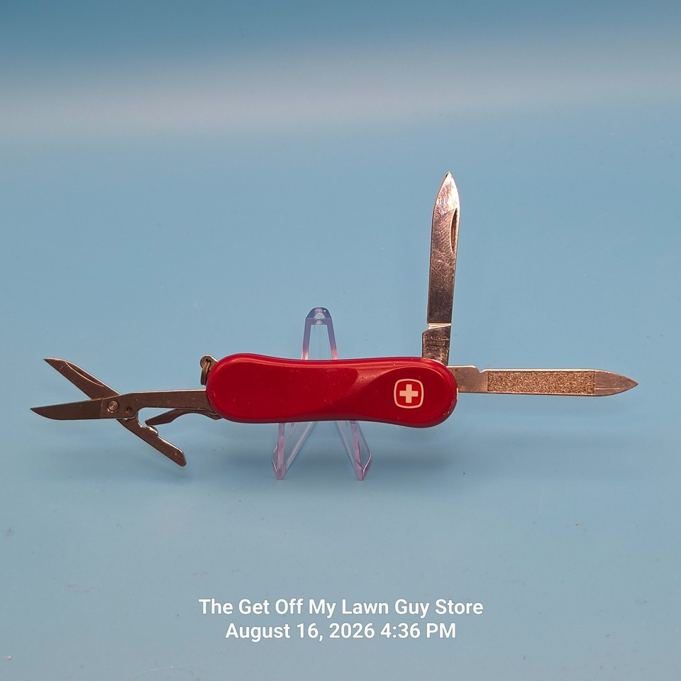 The Wenger Evolution 81 is a refined, scissors-equipped Swiss Army knife with a satisfying pivot screw mechanism — a quality piece of Swiss engineering at a very approachable price.