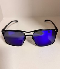 Oakley Holbrook Ti OO6048 sunglasses, black frame, dark blue polarized lenses.