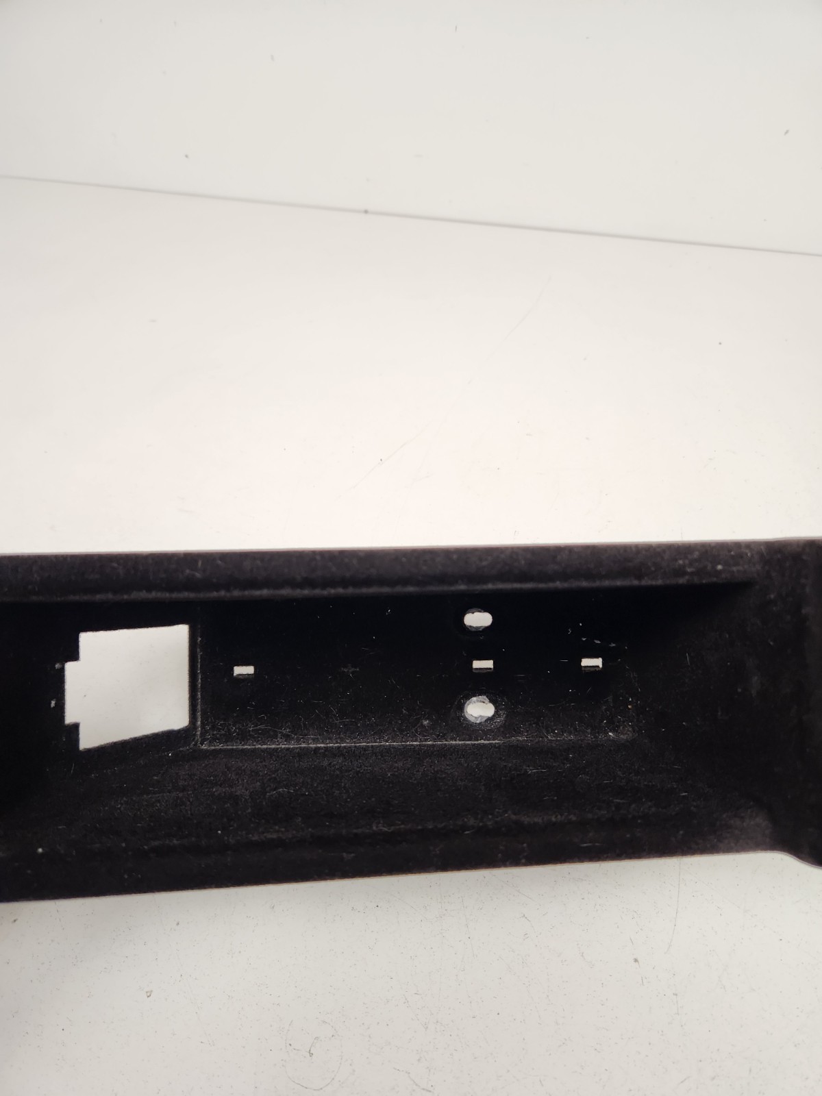 McLaren MP4-12C 2012-2014 Center console storage compartment