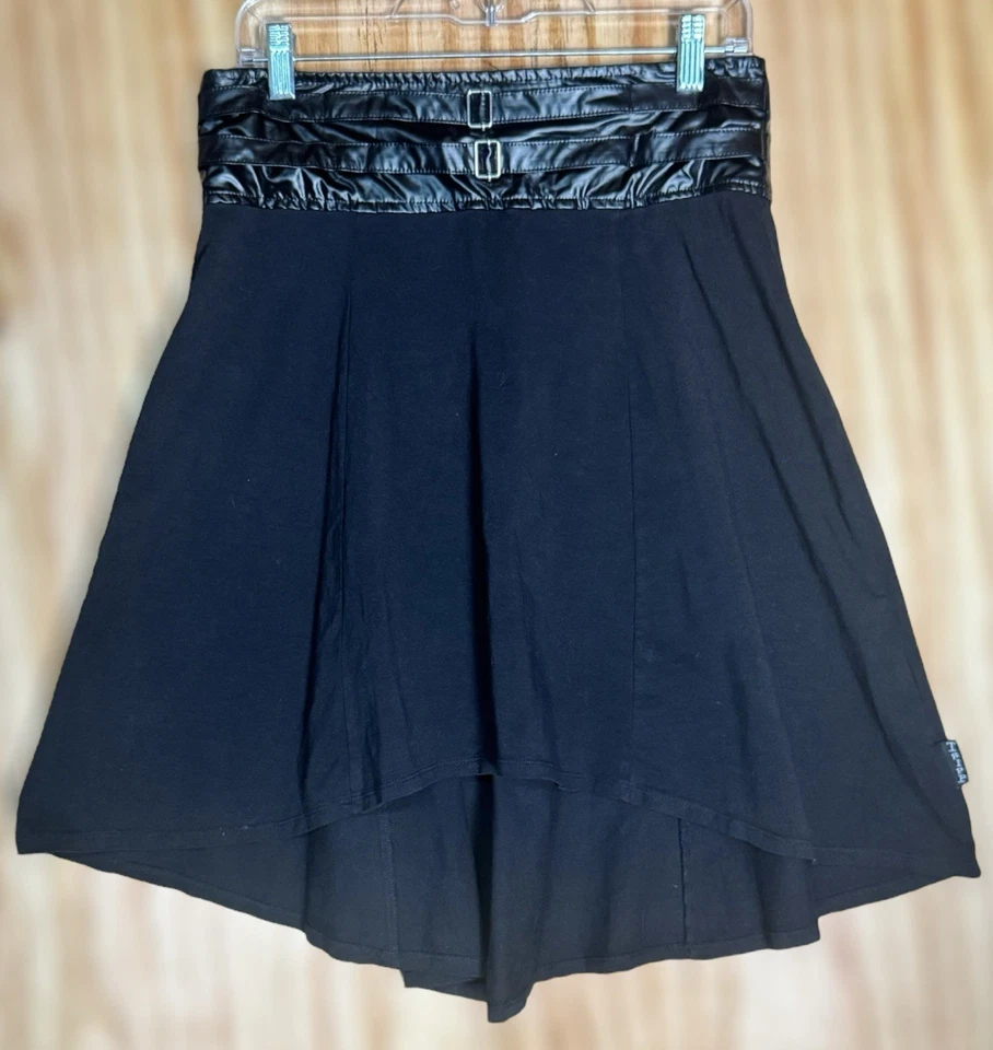 Tripp NYC Y2K Falda Alta Baja Negra Imitación Cuero Hebilla Gótico Punk Grunge Emo Talla M Foto 3 de 4