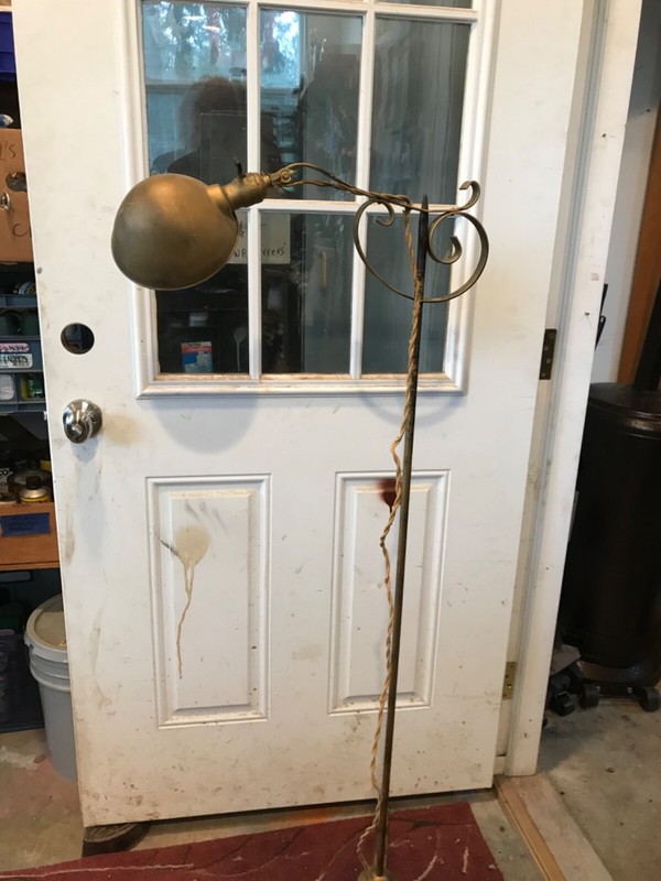 ANTIQUE Architectural articulating METal LAMP,works,heavy bottom,localpickuponly