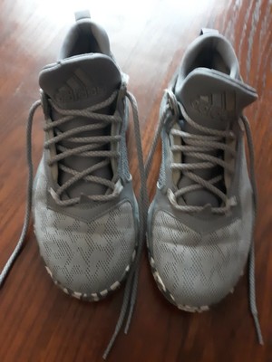 damian lillard shoes grey