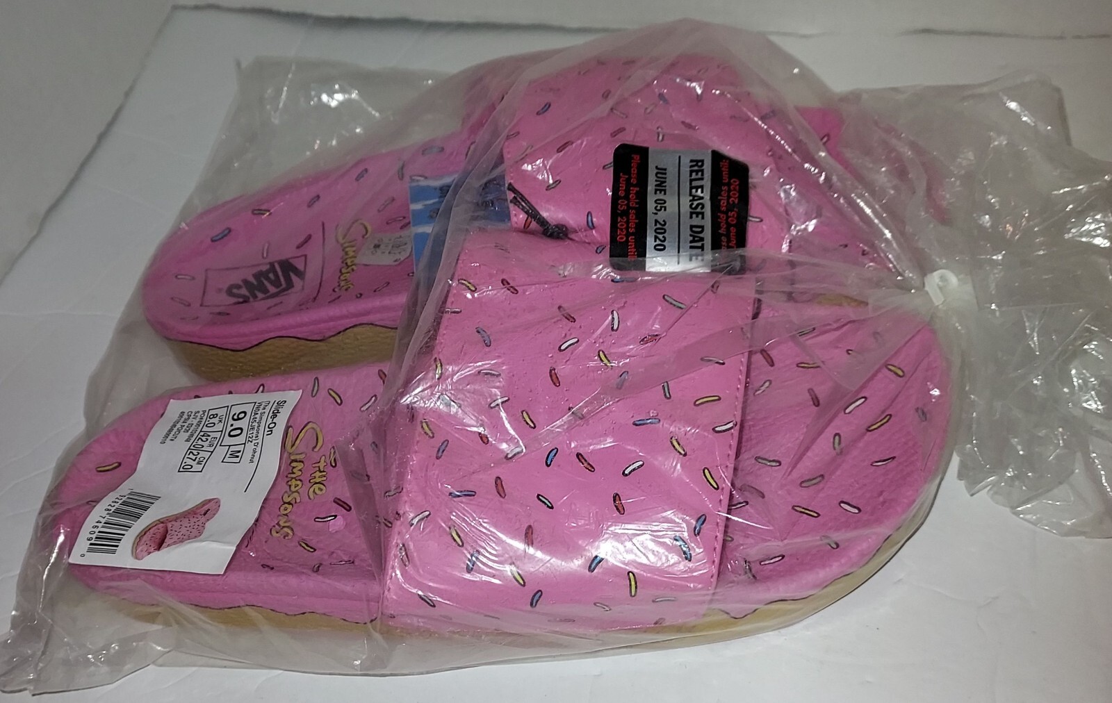 Simpsons Limited Edition Vans Pink Slides Shoes Size M9 Homers Sprinkles Donuts image 4