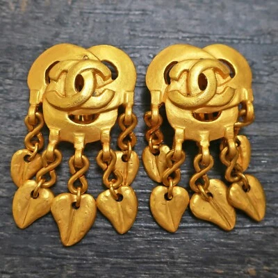 Boucles d'oreilles clips vintage CHANEL plaqué or logos CC swing #341c Rise-on - Photo 1/4