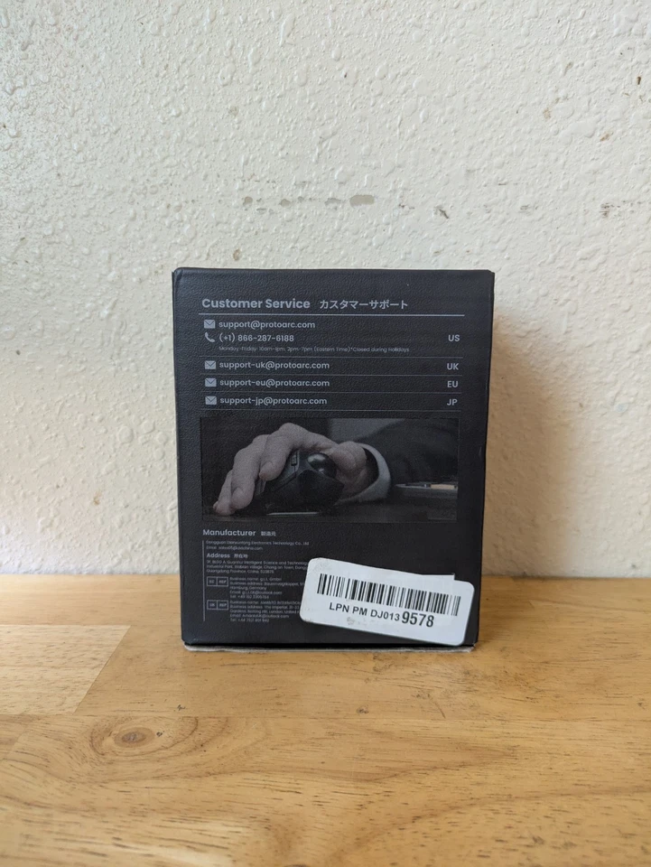 ProtoArc EM01 NL Ergonomic Wireless Trackball Mouse - Image 2 of 4