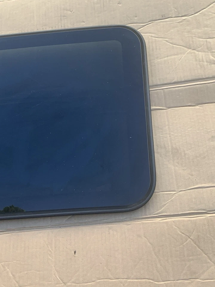 Pontiac G8 2008-2009 sedán techo corredizo ventana de vidrio techo corredizo panel Foto 2 de 4