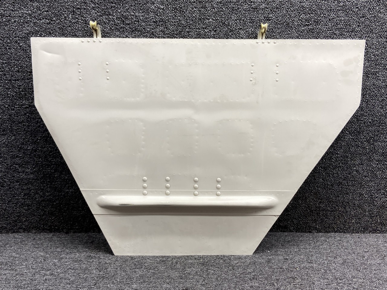 35-815055-214 Beechcraft A36 Outboard Main Landing Gear Door LH