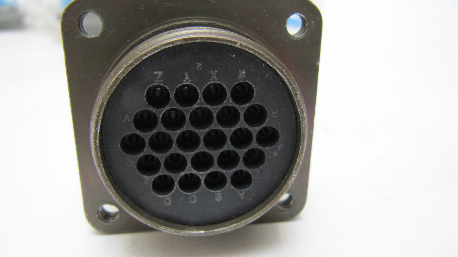 (NEW) Veam Circular Connector 24 POS Wall Mount CIRO20R2428SF80 eBay