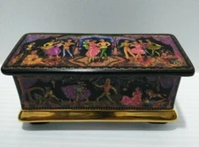 Vintage 1991 Ardleigh Elliot & Sons Russian Porcelain Nutcracker Music Box w/COA