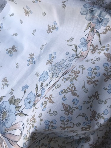 Vintage Floral Bows Blue Ribbon Crisp Cotton Fabric Material Remnant Flowers 80s - Picture 9 of 12