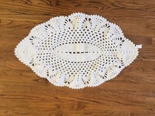 BRAND NEW OVAL HANDMADE CROCHET RUG  34”L X 21.5” W