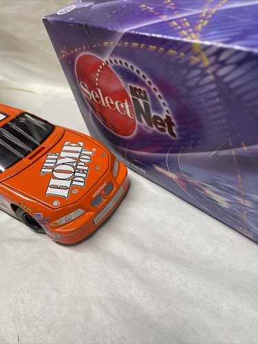 New Tony Stewart #20 1:24 ARC Home Depot 1999 - Picture 2 of 4
